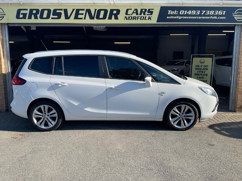 White Vauxhall Zafira Tourer 1.6 CDTi ecoFLEX SRi MPV 5dr Diesel Manual Euro 6 s/s 136 ps